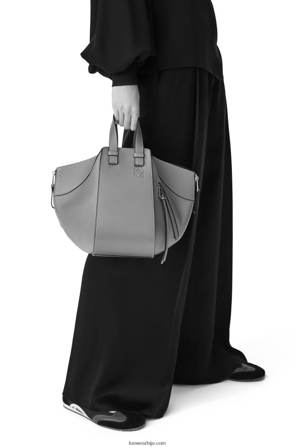 Loewe Жене мала торба за висећу мрежу од мекане телеће коже асфалт сива HJTY502