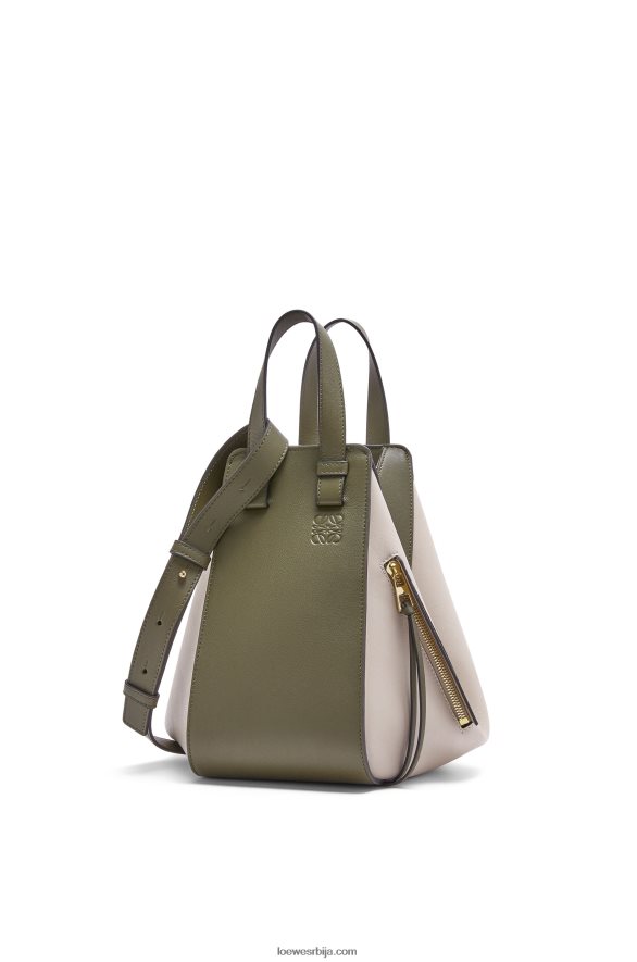 Loewe Жене мала торба за висећу мрежу од класичне телеће коже јесен зелена/светла зоб HJTY525