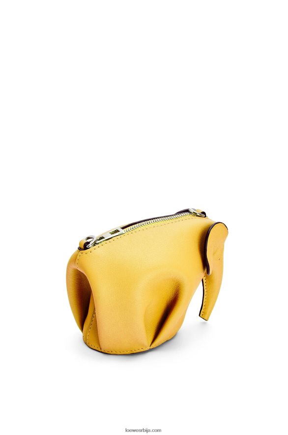 Loewe Жене торбица за слонове од класичне телеће коже жута HJTY557