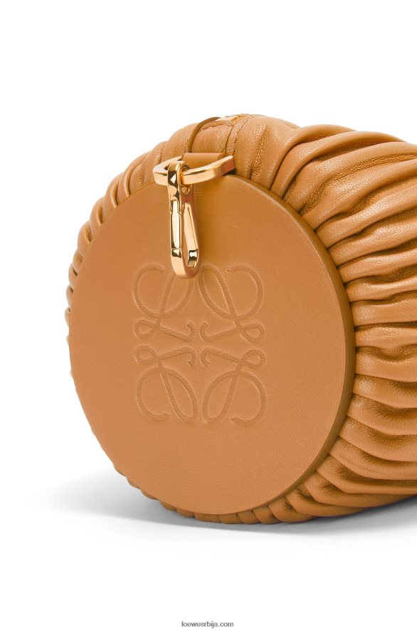 Loewe Жене торбица за наруквицу у плисираној напи топла пустиња HJTY627