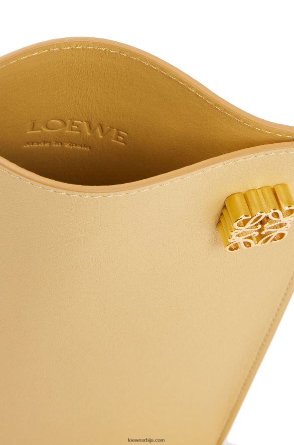 Loewe Жене џеп за коцкице од класичне телеће коже тамни путер HJTY574
