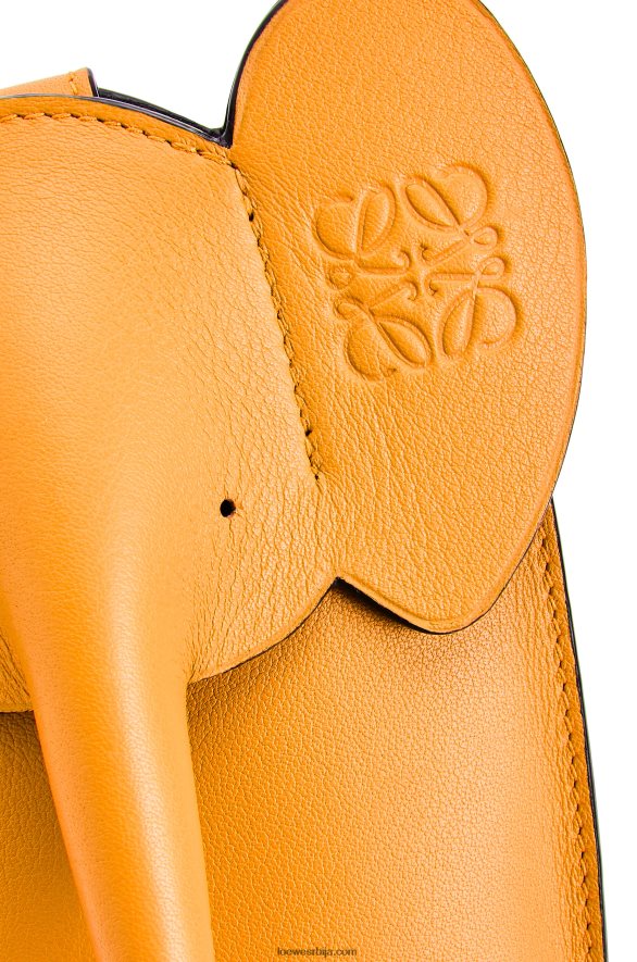 Loewe Жене џеп од слона од класичне телеће коже мандарина HJTY616