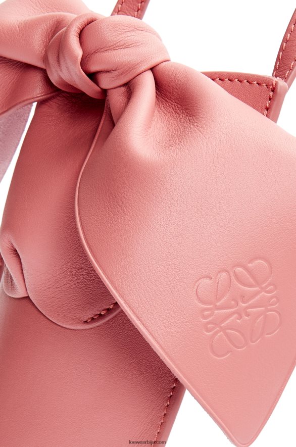 Loewe Жене џеп за зеку од класичне телеће коже цвет брескве HJTY621