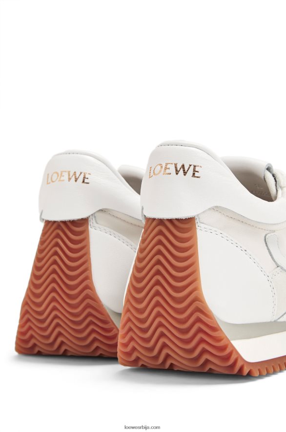 Loewe Жене проточни тркач од јагњеће и телеће коже мека бела HJTY645