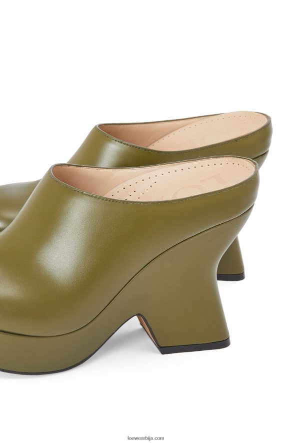 Loewe Жене терра клин кломпе од телеће коже маслина HJTY746