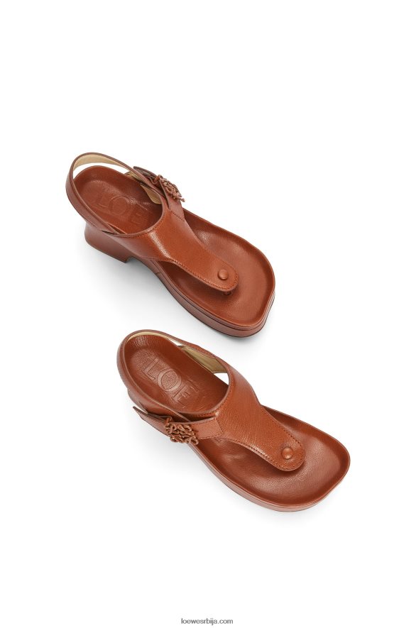 Loewe Жене лакоћа равна у јагњећој кожи тан HJTY682