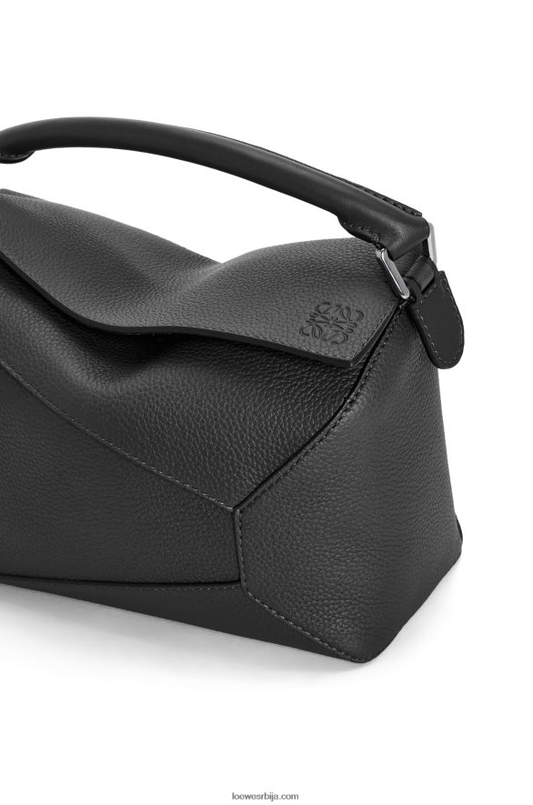Loewe мушкарци торба за ивицу слагалице од зрнасте телеће коже црн HJTY540