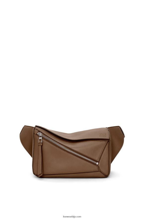 Loewe мушкарци мала слагалица од класичне телеће коже зима браон HJTY564