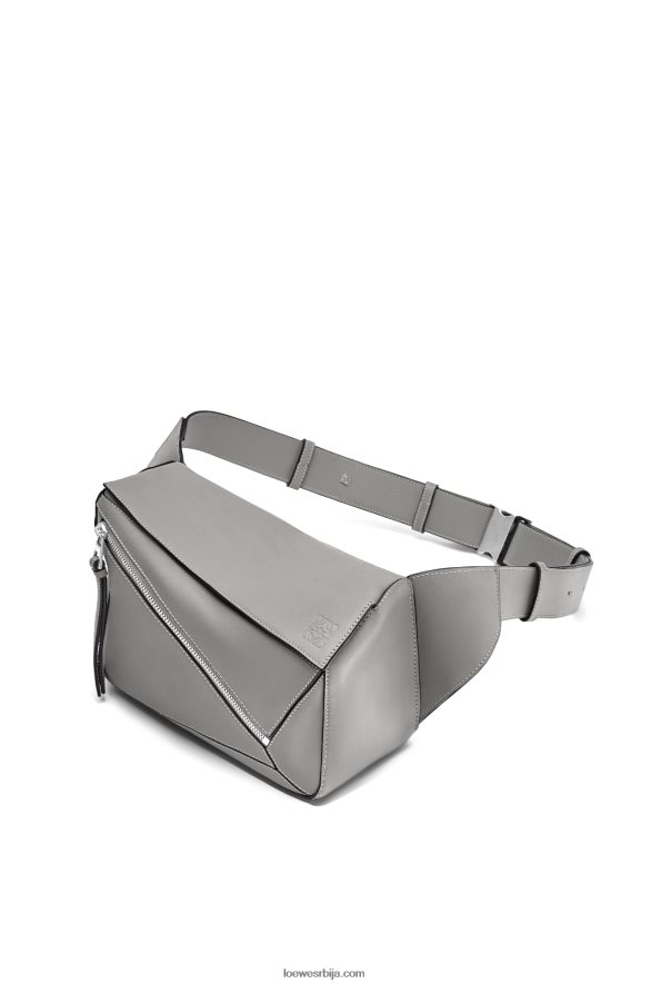 Loewe мушкарци мала слагалица од класичне телеће коже асфалт сива HJTY565