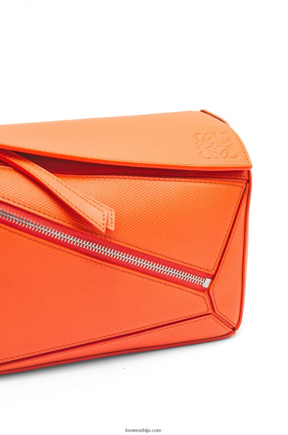 Loewe мушкарци мали пуззле бумбаг од дијамантске телеће коже наранџаста HJTY568